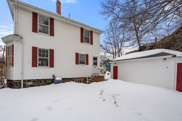 16 Isabella St, Lynn, MA 01902