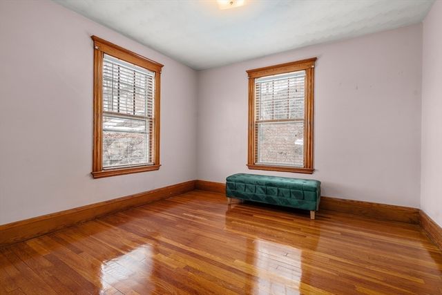 16 Isabella St, Lynn, MA 01902