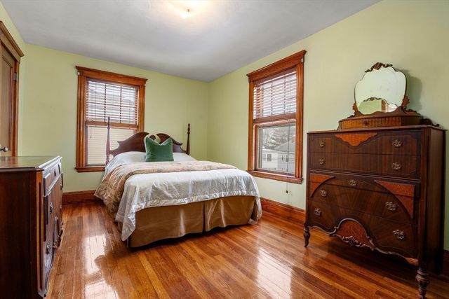 16 Isabella St, Lynn, MA 01902