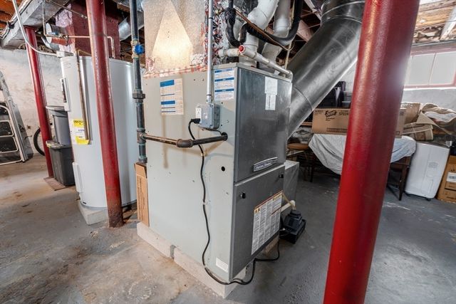 16 Isabella St, Lynn, MA 01902