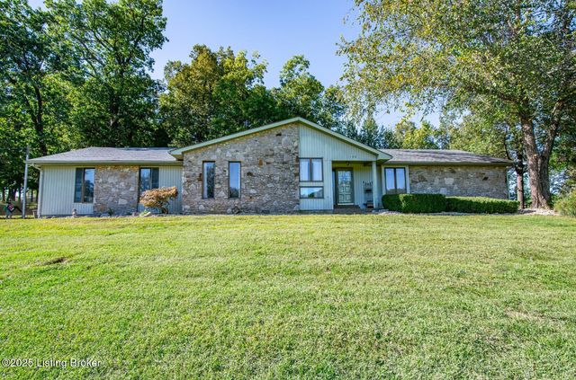 102 Thicket Ct, Radcliff, KY 40160
