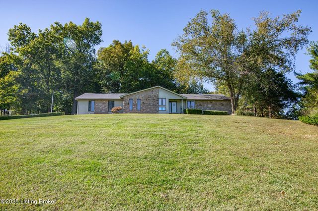102 Thicket Ct, Radcliff, KY 40160