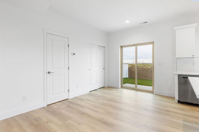 7632 Grapevine Ct, West Richland, WA 99353