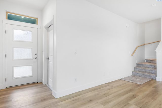 7632 Grapevine Ct, West Richland, WA 99353