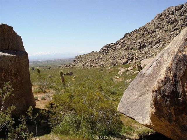 1 Susie Lane, Apple Valley, CA 92307