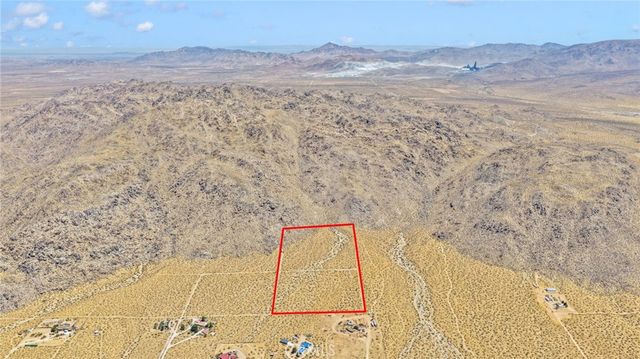 1 Susie Lane, Apple Valley, CA 92307