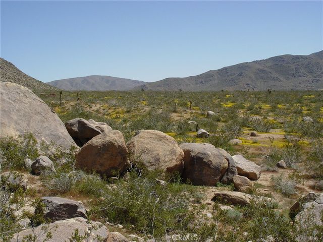 1 Susie Lane, Apple Valley, CA 92307