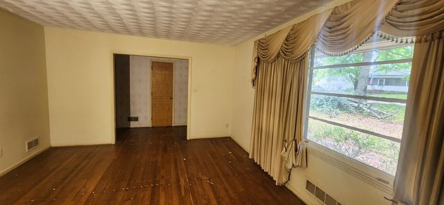 139 Whittier Place, Spartanburg, SC 29303