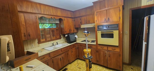 139 Whittier Place, Spartanburg, SC 29303