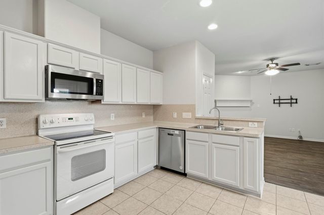 3039 Orange Street, Pearland, TX 77581
