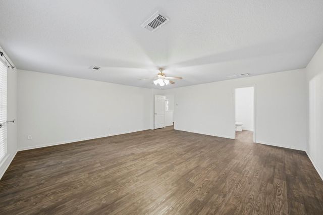 3039 Orange Street, Pearland, TX 77581