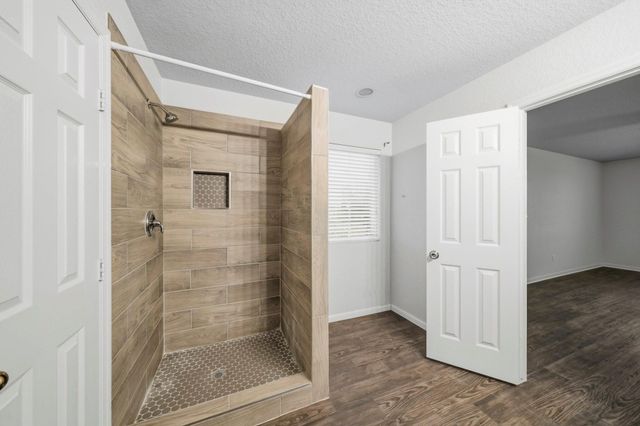 3039 Orange Street, Pearland, TX 77581