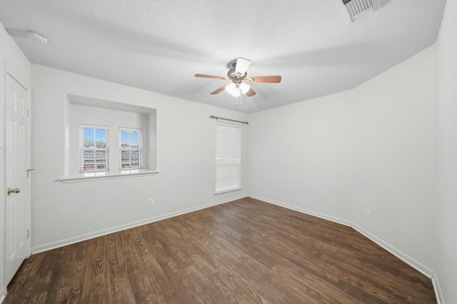 3039 Orange Street, Pearland, TX 77581