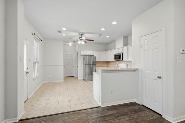 3039 Orange Street, Pearland, TX 77581
