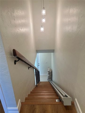 9005 SW 62nd Terrace 5-H, Miami, FL 33173