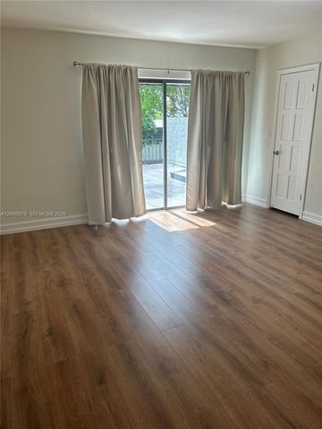 9005 SW 62nd Terrace 5-H, Miami, FL 33173