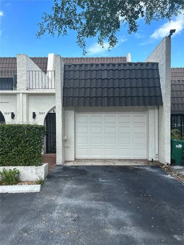 9005 SW 62nd Terrace 5-H, Miami, FL 33173