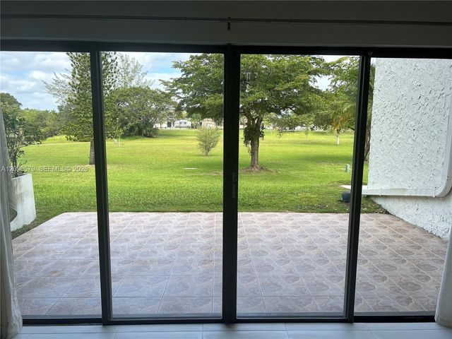 9005 SW 62nd Terrace 5-H, Miami, FL 33173