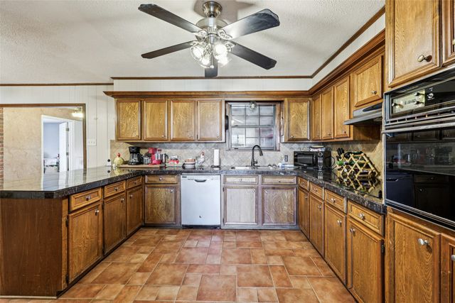 13512 County Road 2160, Kerens, TX 75144