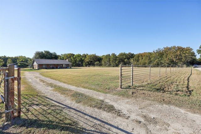 13512 County Road 2160, Kerens, TX 75144
