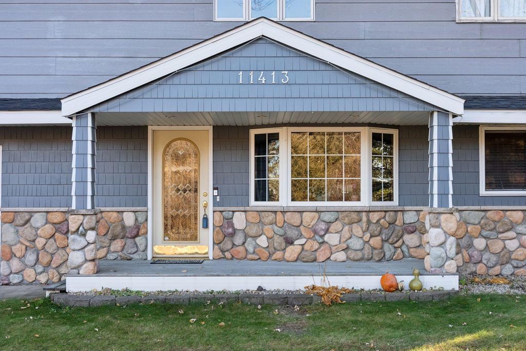 11413 Bren Road, Minnetonka, MN 55343