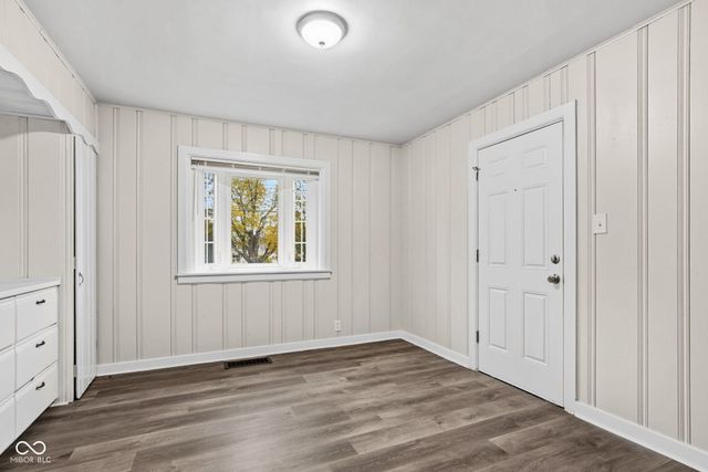 258 N 16th Avenue, Beech Grove, IN 46107