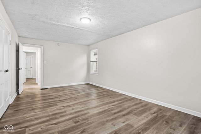 258 N 16th Avenue, Beech Grove, IN 46107