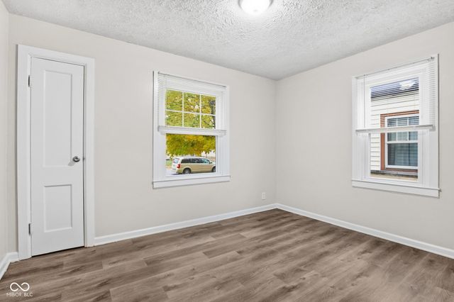 258 N 16th Avenue, Beech Grove, IN 46107