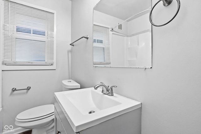 258 N 16th Avenue, Beech Grove, IN 46107