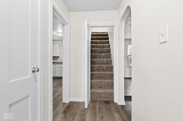 258 N 16th Avenue, Beech Grove, IN 46107