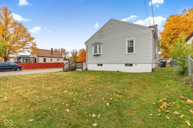 258 N 16th Avenue, Beech Grove, IN 46107