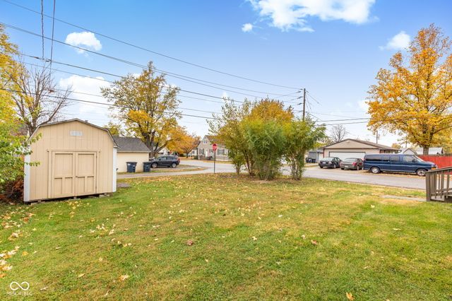 258 N 16th Avenue, Beech Grove, IN 46107