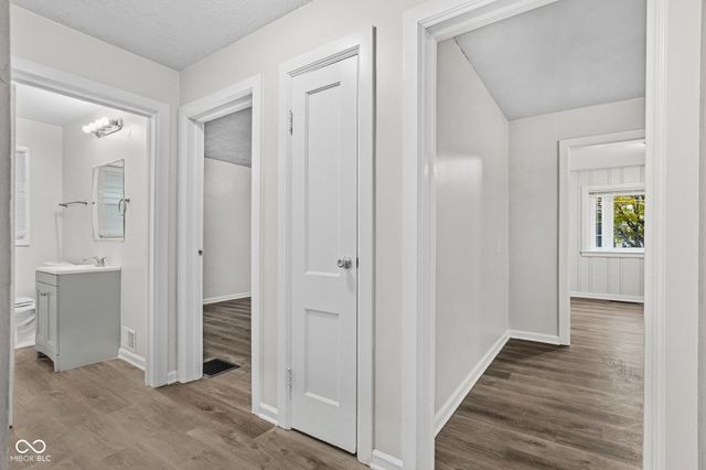 258 N 16th Avenue, Beech Grove, IN 46107