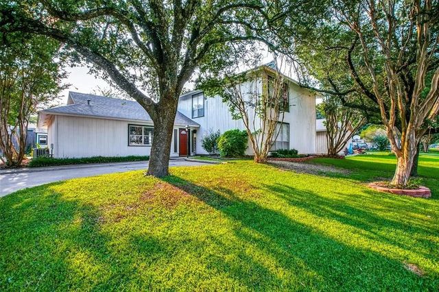 403 Gingerbread Lane, Waxahachie, TX 75165