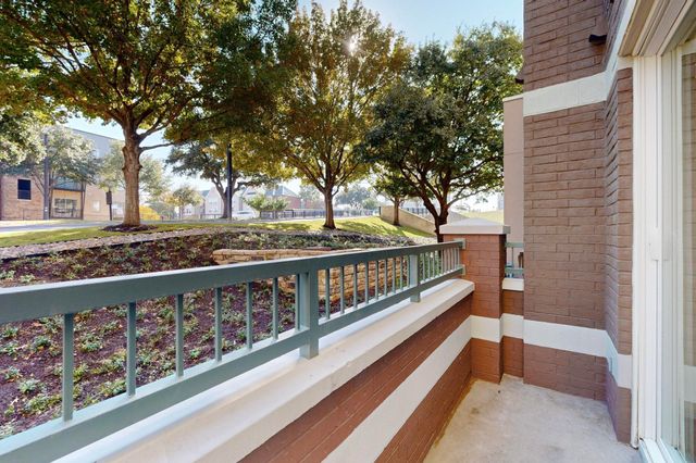 330 Las Colinas Boulevard E 122, Irving, TX 75039