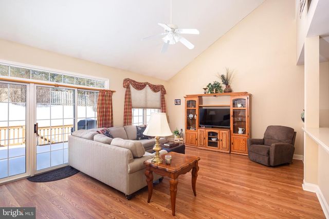 1703 YARDLEY DR, West Chester, PA 19380