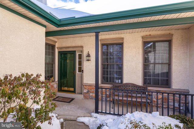 1703 YARDLEY DR, West Chester, PA 19380