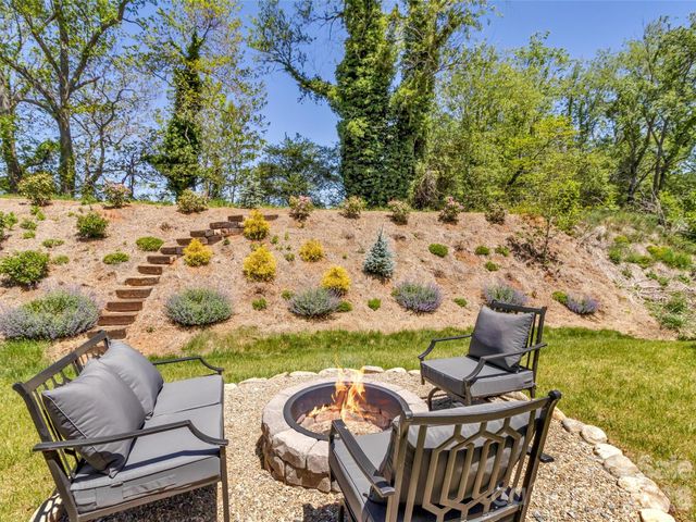 199 Farmwood Trail, Waynesville, NC 28786