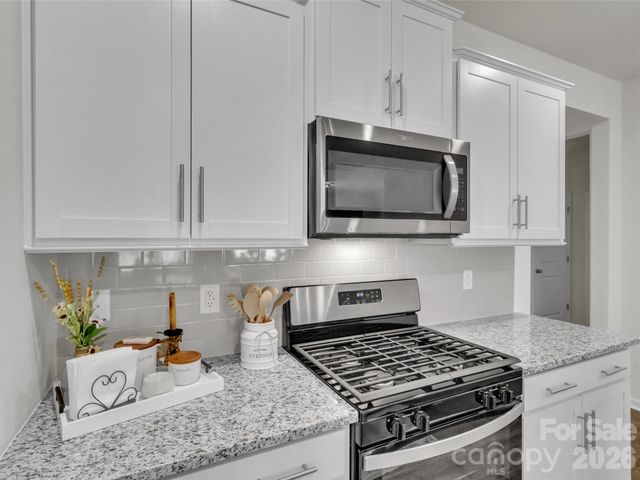 199 Farmwood Trail, Waynesville, NC 28786