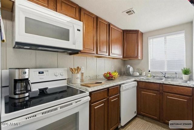 451 E 10TH Avenue, Apache Junction, AZ 85119