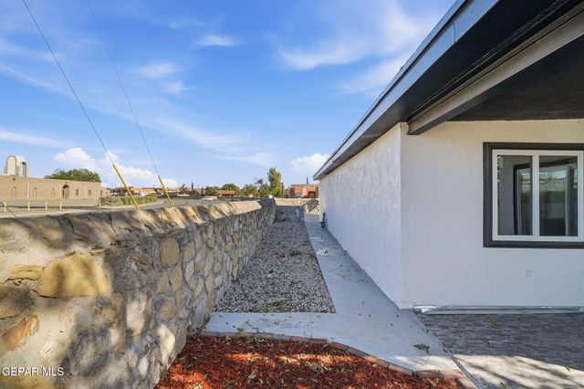 3251 ISLA MORADA Drive, El Paso, TX 79925