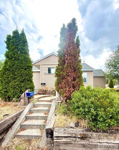 490 May Street, Idaho Falls, ID 83401