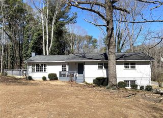 2730 Meadow View Drive, Acworth, GA 30102