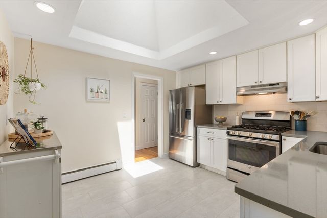 11 Longmeadow Road, Medfield, MA 02052