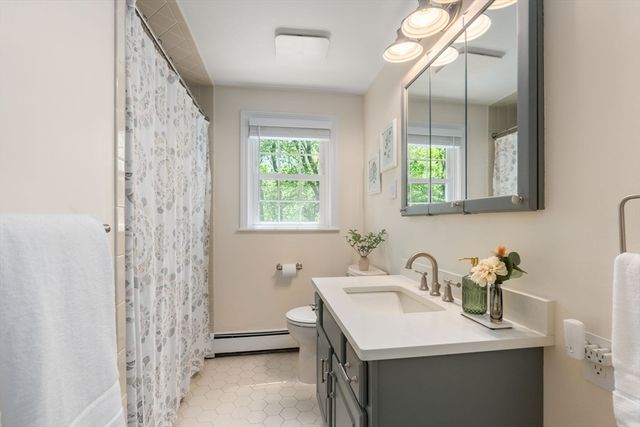 11 Longmeadow Road, Medfield, MA 02052
