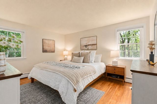 11 Longmeadow Road, Medfield, MA 02052
