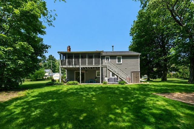 11 Longmeadow Road, Medfield, MA 02052