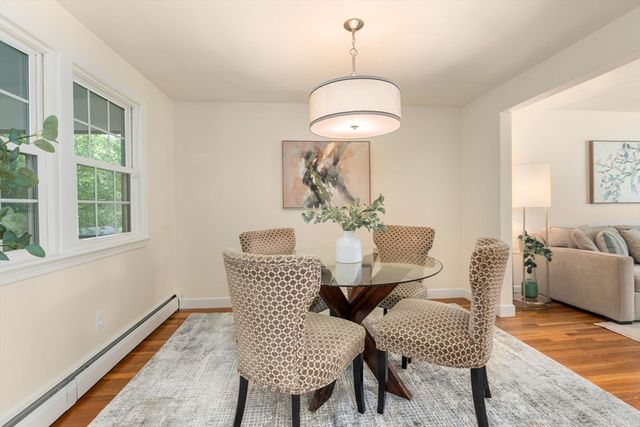 11 Longmeadow Road, Medfield, MA 02052
