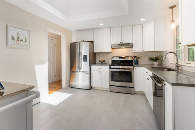 11 Longmeadow Road, Medfield, MA 02052