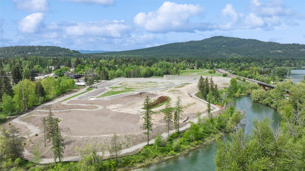 95 Karrow Avenue, Whitefish, MT 59937 photo 2